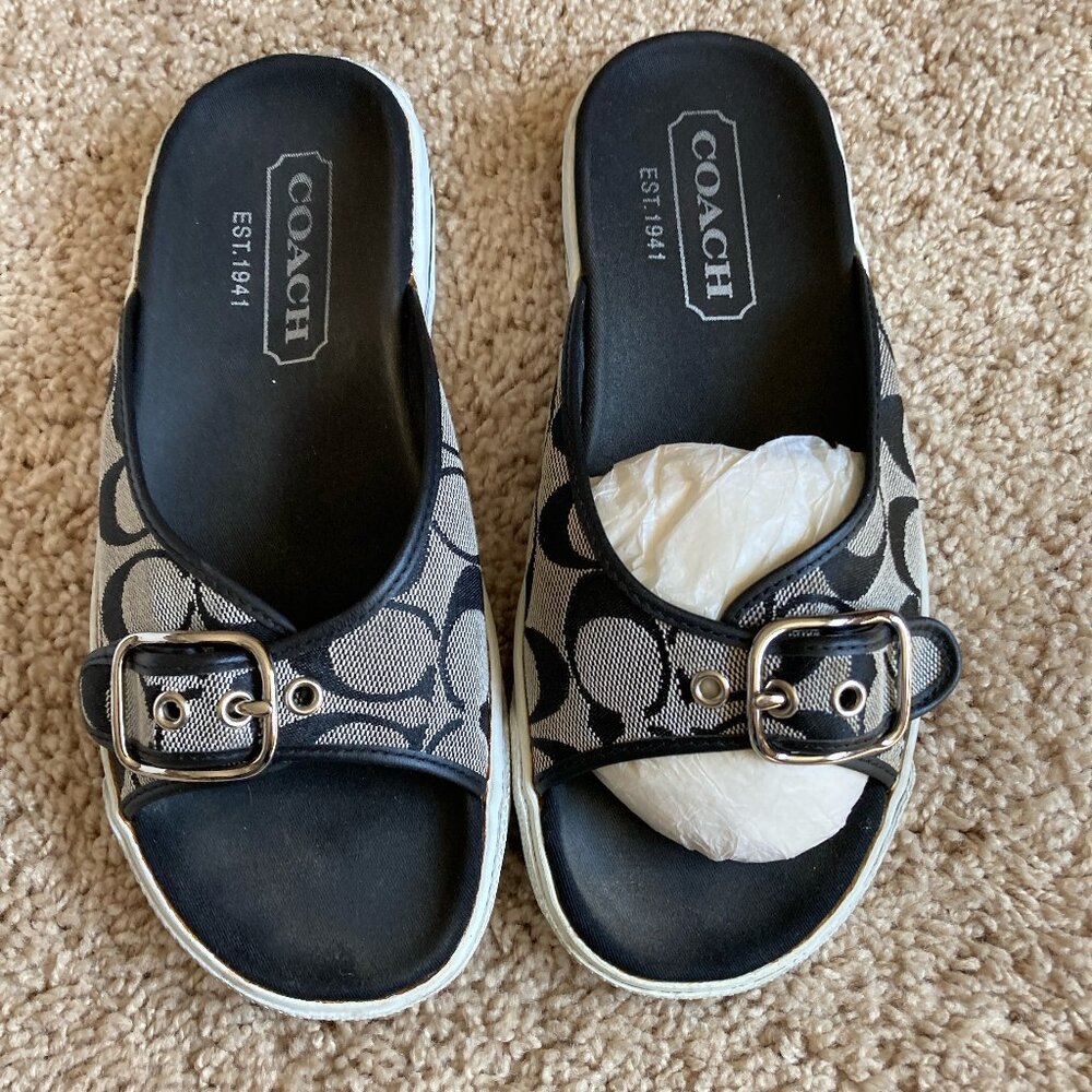 Coach Buckle Sandals Size 7.5 M Summer Beach Vacation Box Included